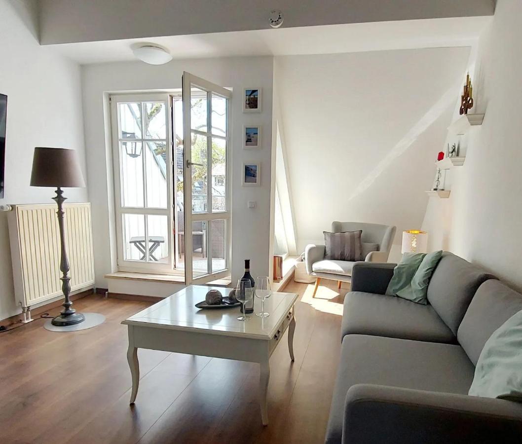 Hochwertige Ferienwohnung Direkt Am Wasser Mit Balkon Greifswald Bagian luar foto