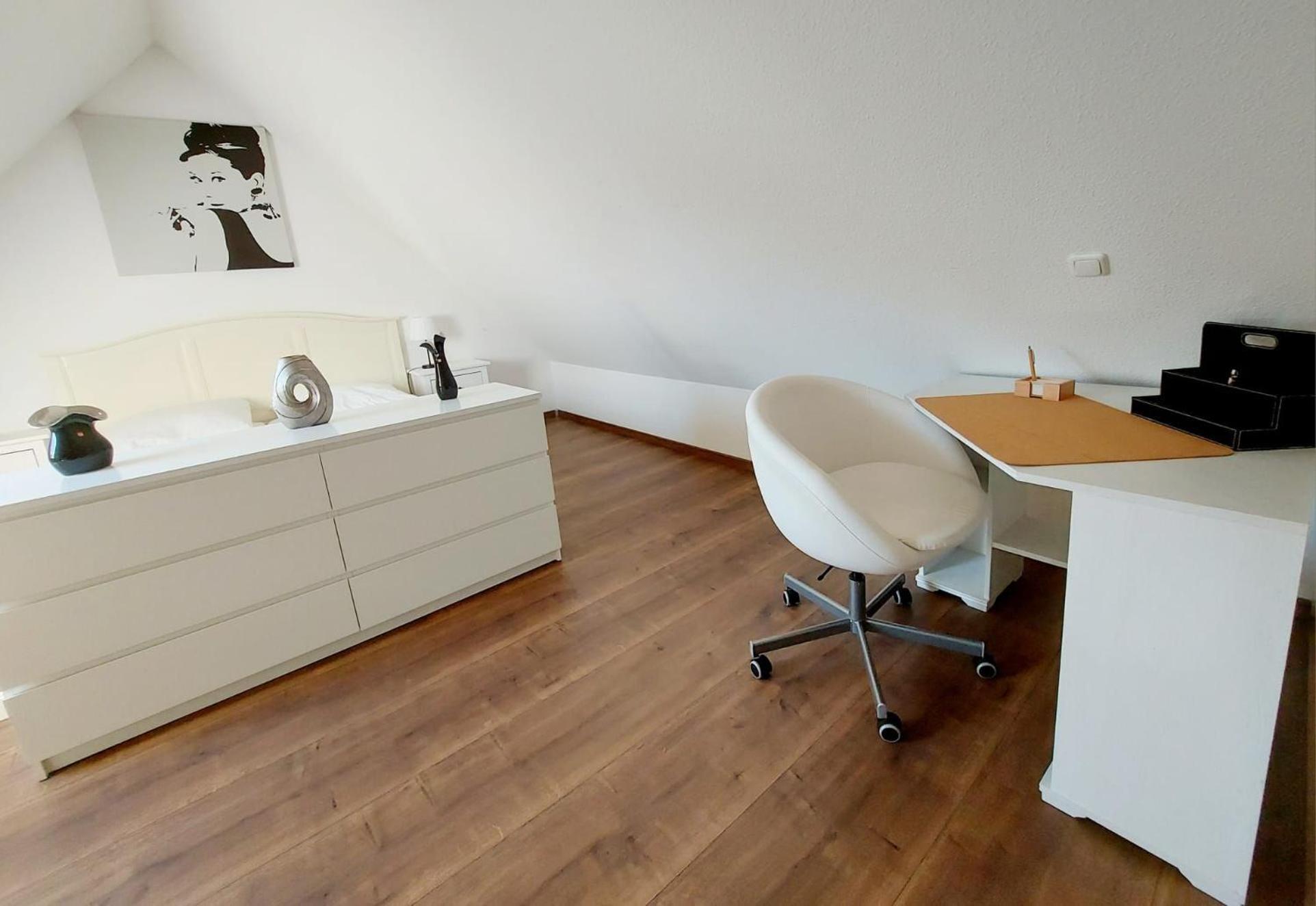 Hochwertige Ferienwohnung Direkt Am Wasser Mit Balkon Greifswald Bagian luar foto